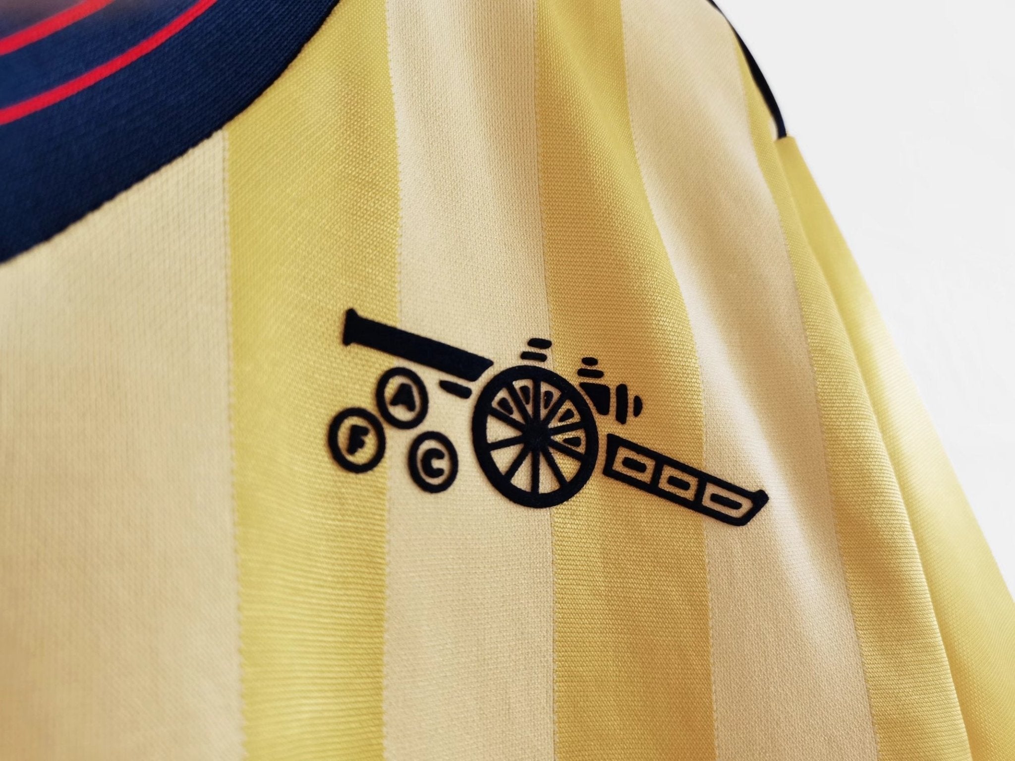 1983/86 Arsenal Away Retro Kit - MODU CLUB EU